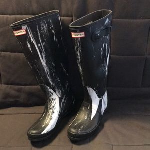 Hunter Tall Black and White Marble Rain Boots Sz 8